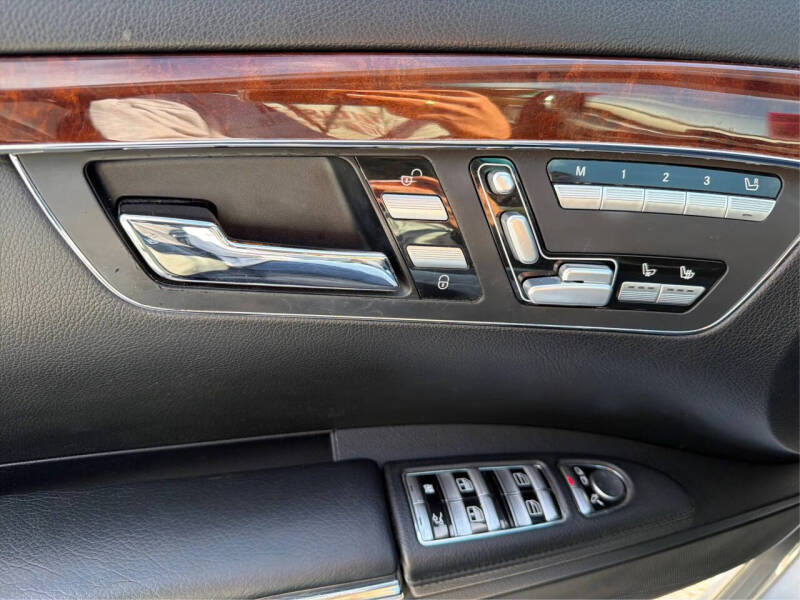 2007 Mercedes-Benz S-Class S 550