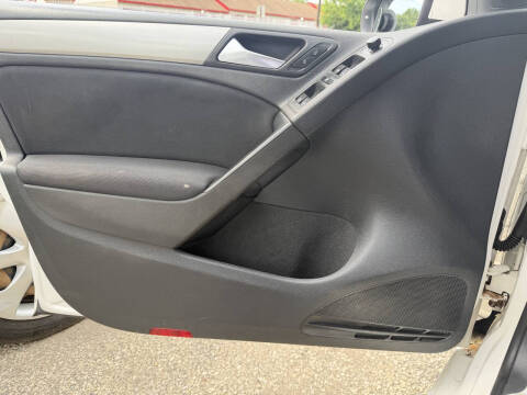2011 Volkswagen Golf 2.5L PZEV
