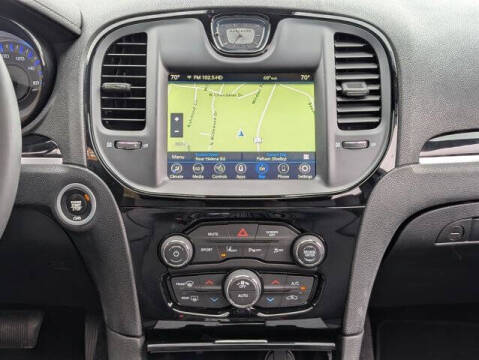 2023 Chrysler 300 S V8