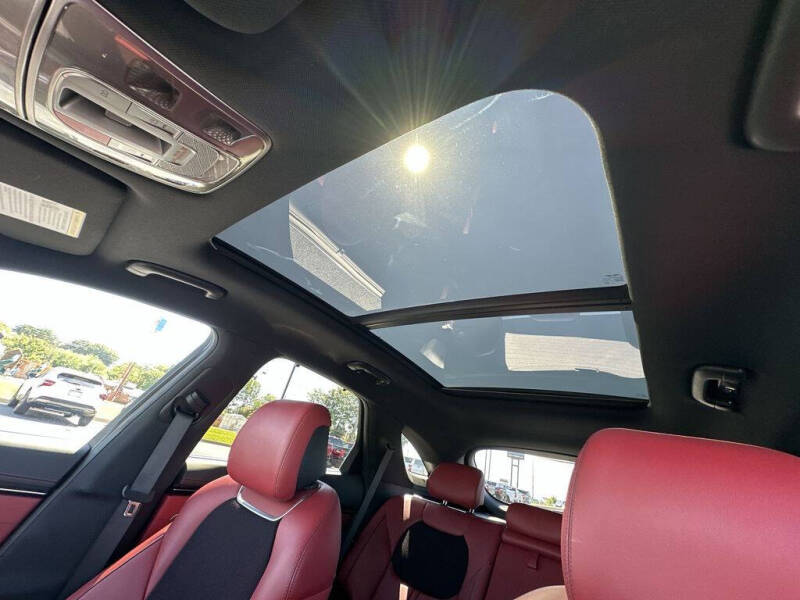 2025 Genesis GV70 2.5T Standard