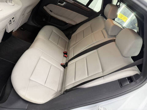2011 Mercedes-Benz E-Class