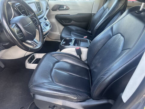 2019 Chrysler Pacifica Touring L