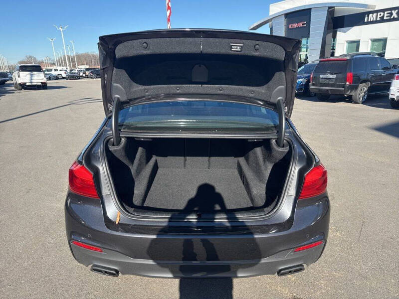 2018 BMW 5 Series 540i