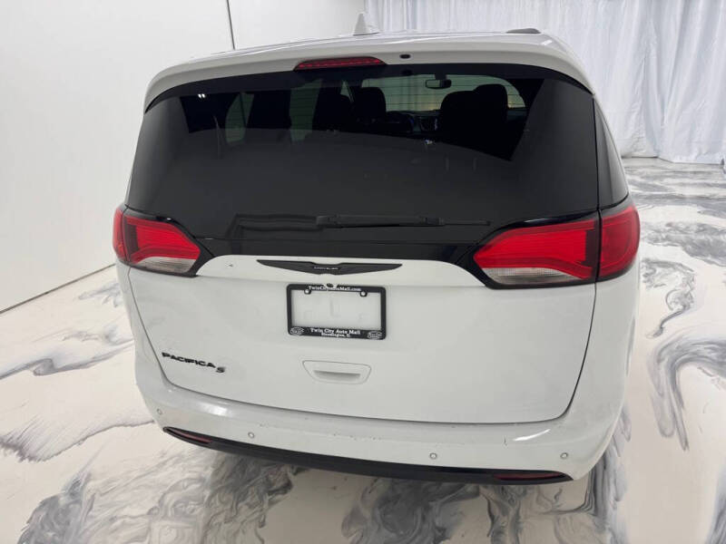 2020 Chrysler Pacifica Touring