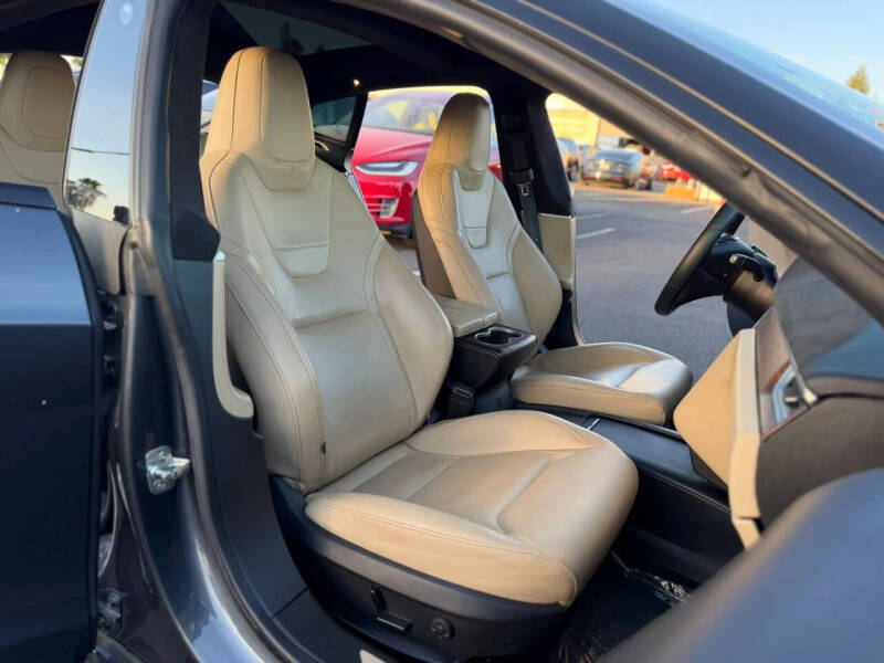 2016 Tesla Model S