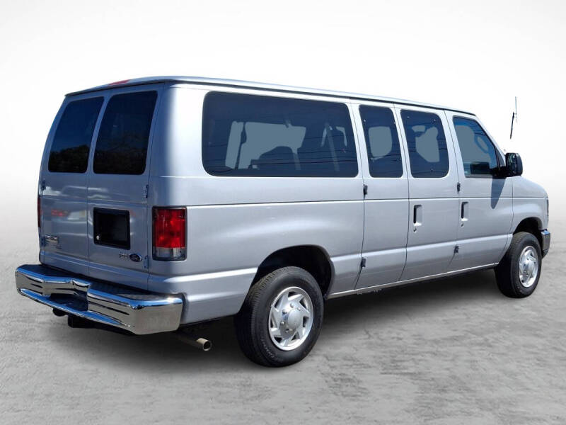 2013 Ford E-Series E-150 XLT