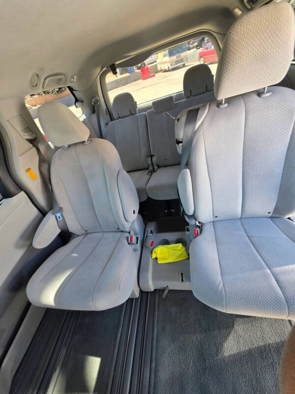 2014 Toyota Sienna