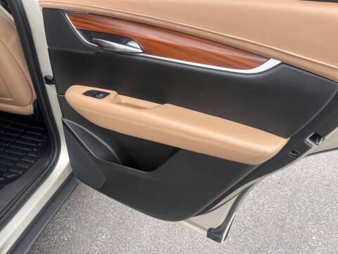2017 Cadillac XT5 Platinum