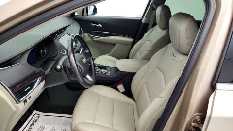 2022 Cadillac XT4 Luxury