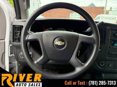2017 Chevrolet Express 2500