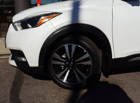 2020 Nissan Kicks SR