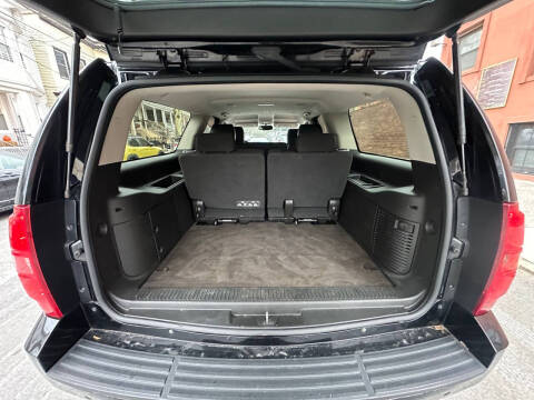 2014 Chevrolet Suburban LS