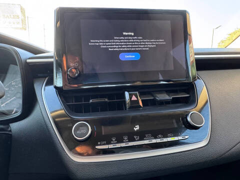 2025 Toyota Corolla LE