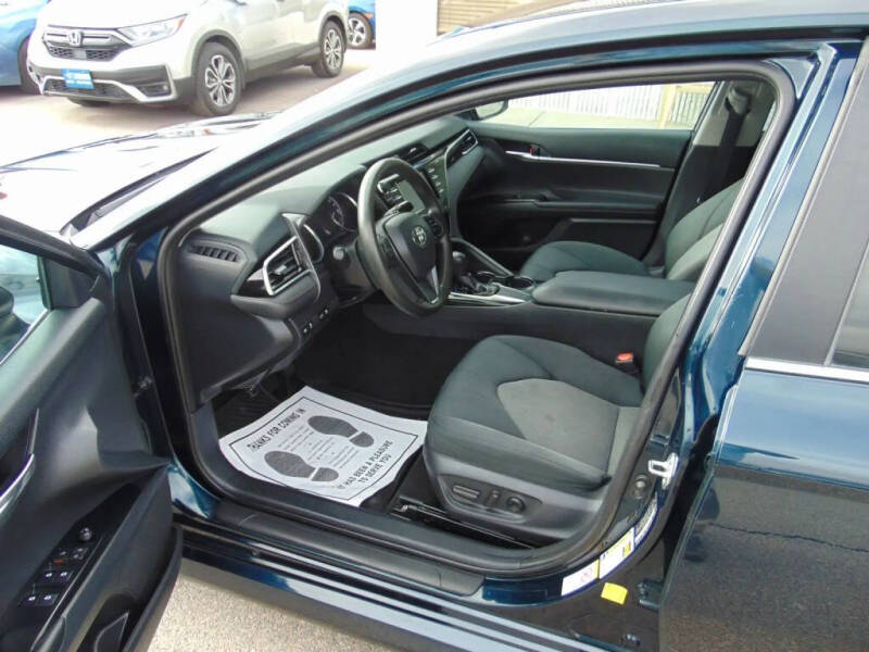 2018 Toyota Camry LE