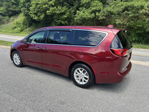 2020 Chrysler Pacifica Touring