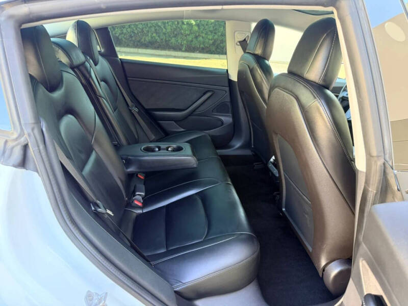 2019 Tesla Model 3 Standard Range Plus