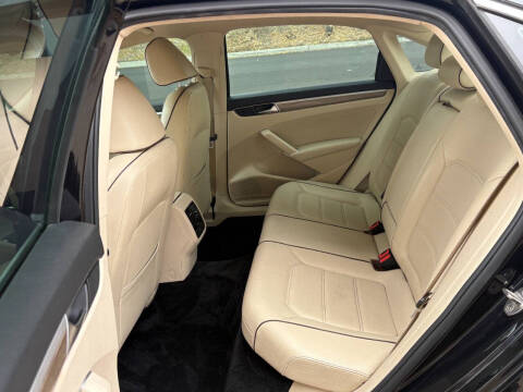 2018 Volkswagen Passat 2.0T SE