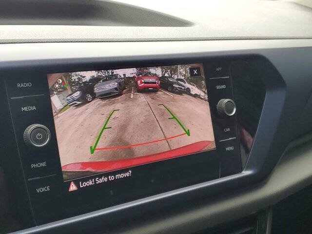 2022 Volkswagen Taos SE