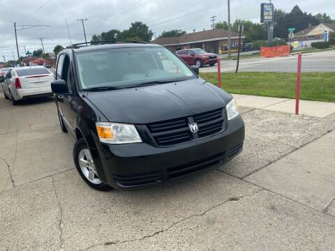 2010 Dodge Grand Caravan for sale at iDrive Auto Group in Eastpointe MI
