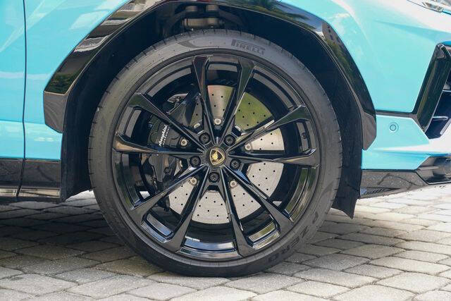 2024 Lamborghini Urus S