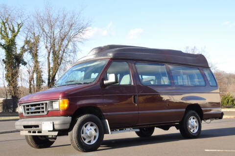 2005 Ford E-Series E-350 SD XLT
