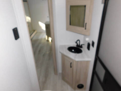 2024 Della Terra 255 BHLE