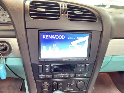 2002 Ford Thunderbird Deluxe