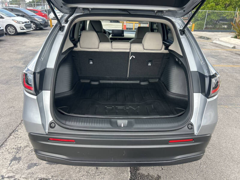 2025 Honda HR-V LX