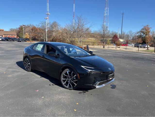 2026 Toyota Prius XSE Premium's photo