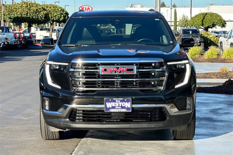 2024 GMC Acadia Elevation