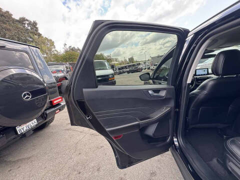 2021 Ford Escape Hybrid SEL