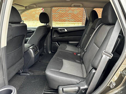 2017 Nissan Pathfinder S