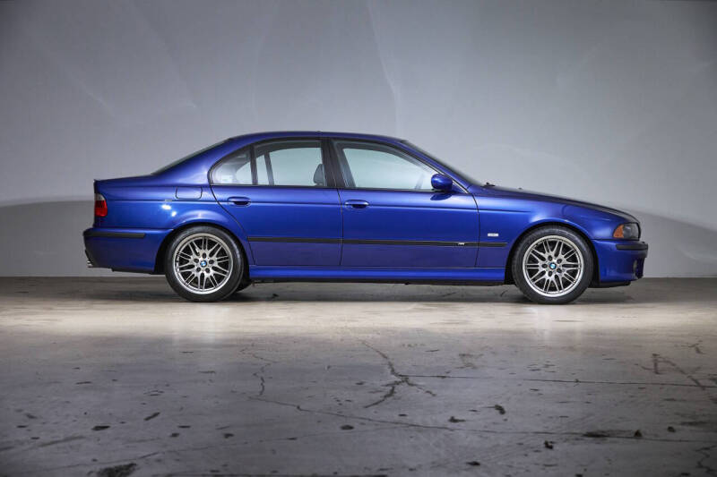 2002 BMW M5