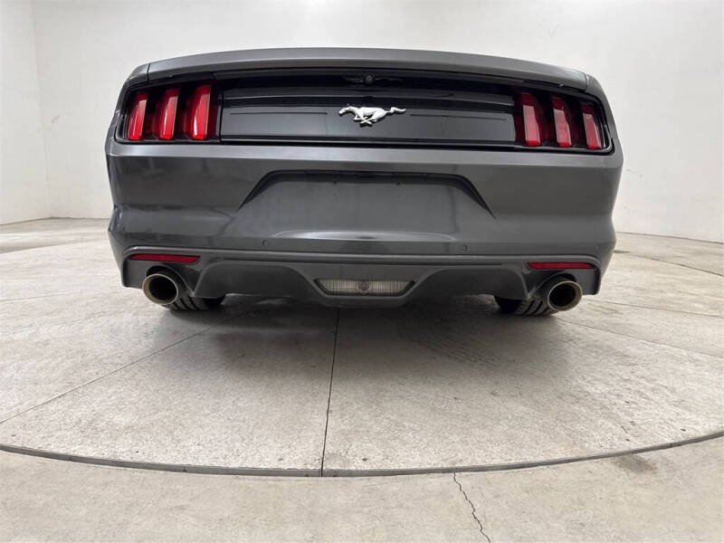 2017 Ford Mustang V6