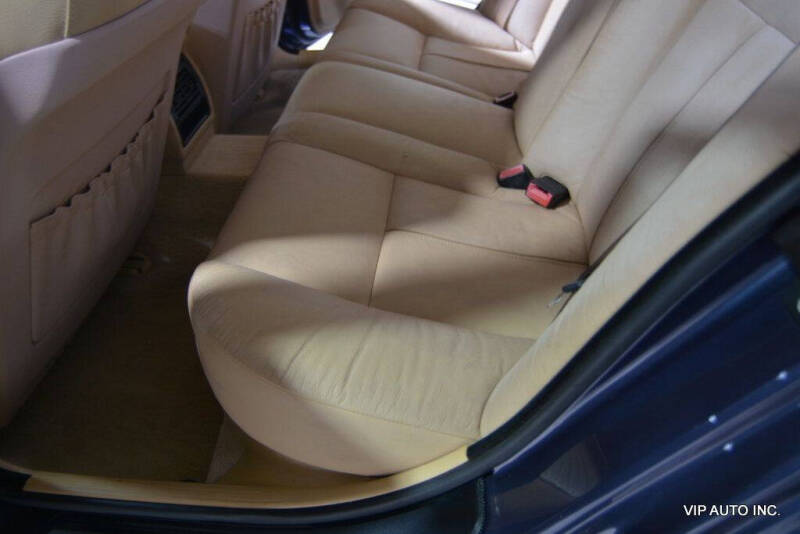 2002 BMW 5 Series 525i