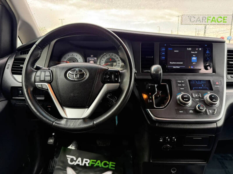 2017 Toyota Sienna