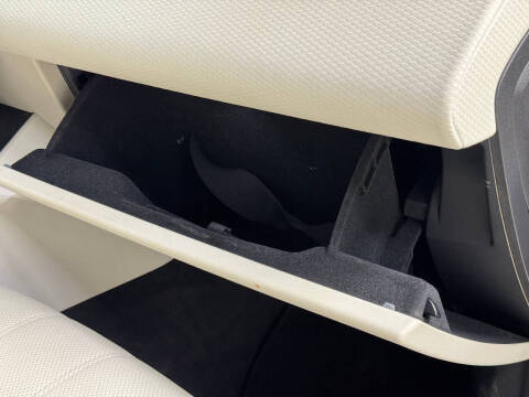 2019 Land Rover Range Rover Velar P250 R-Dynamic SE