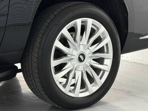 2023 Cadillac Escalade ESV Luxury