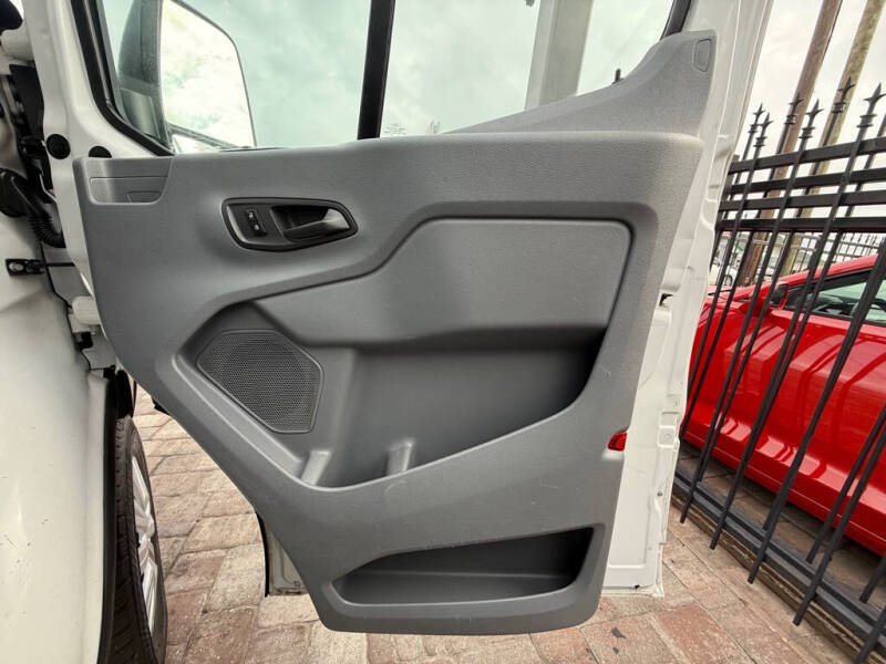 2019 Ford Transit