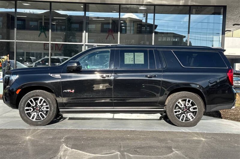 2024 GMC Yukon XL AT4