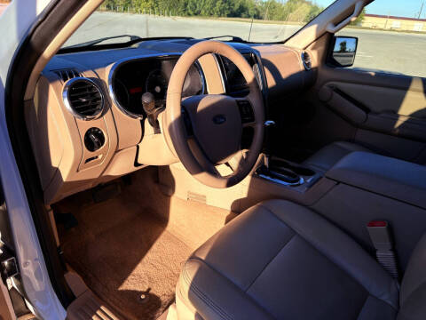 2010 Ford Explorer XLT