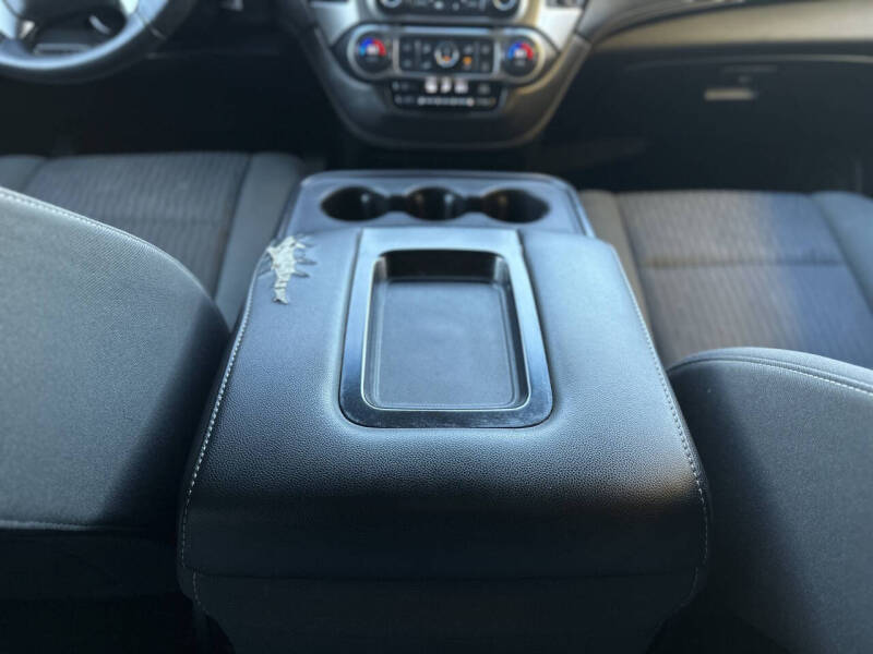 2016 Chevrolet Suburban LS