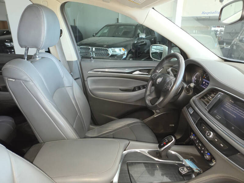 2020 Buick Enclave Essence