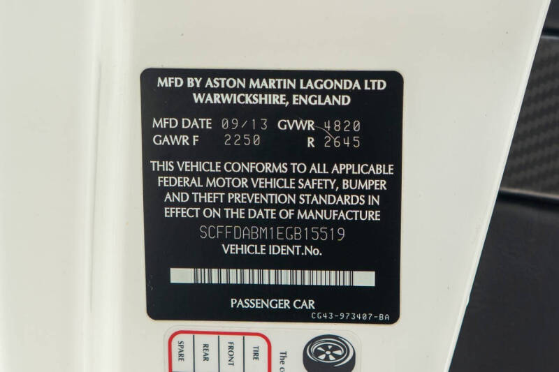 2014 Aston Martin DB9 Volante