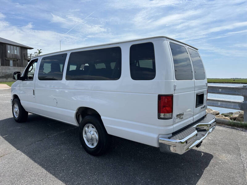 2014 Ford E-Series E-350 SD XLT
