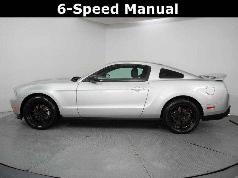 2012 Ford Mustang V6