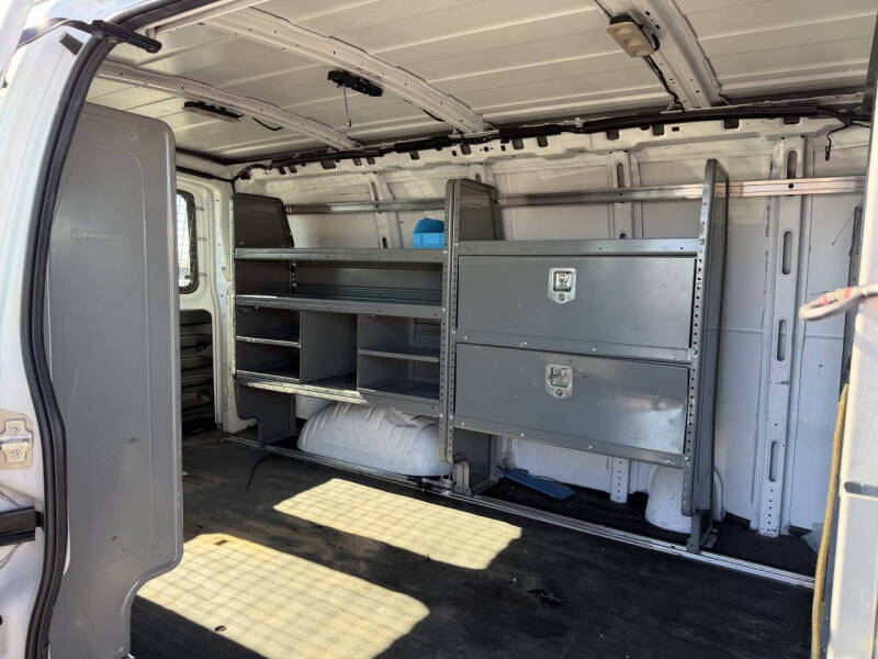 2017 Chevrolet Express 2500