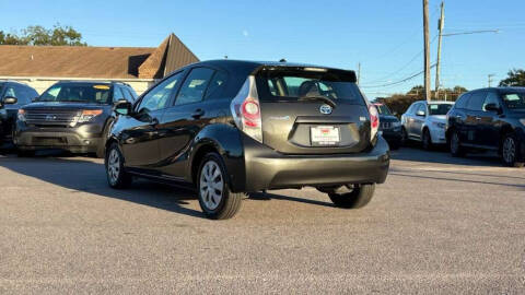2014 Toyota Prius c Two
