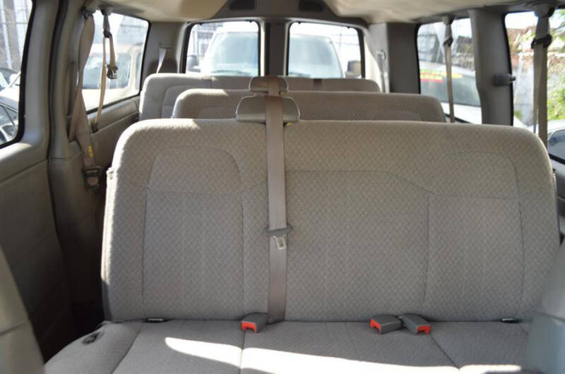 2017 Chevrolet Express Passenger