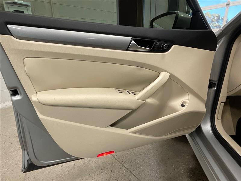 2013 Volkswagen Passat